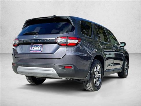 Used 2023 Honda Pilot EX-L image 2