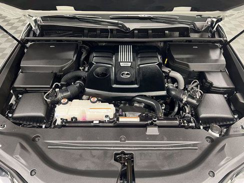 Certified 2026 Lexus LX 600 4WD w/ Accessory Package (Z1) image 24
