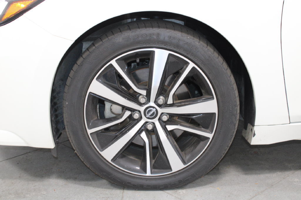 Used 2023 Nissan Maxima SV w/ Floor Mat Group FWD image 40
