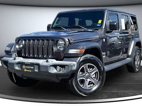 Used 2019 Jeep Wrangler Unlimited Sport S AWD/4WD image 3