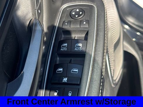 Used 2020 RAM 1500 Limited w/ Black Appearance Package AWD/4WD image 39