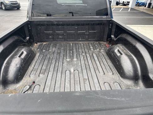 Used 2015 RAM 2500 Tradesman w/ Chrome Appearance Group image 28