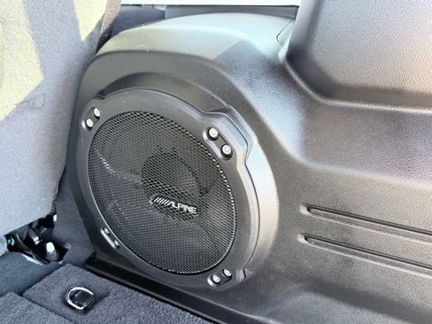 Used 2024 Jeep Wrangler Sport S image 21