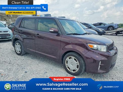 Used 2014 Scion xB FWD image 5