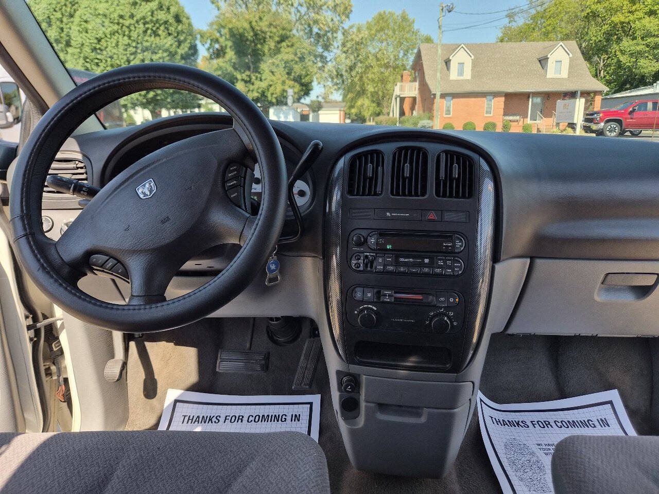 Used 2007 Dodge Caravan SXT w/ Popular Equipment Group I FWD image 14
