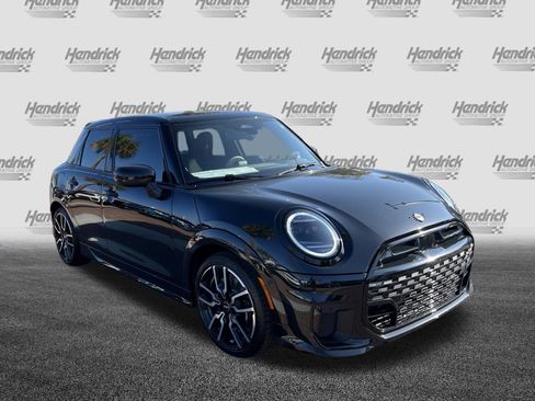 New 2026 MINI Cooper S image 2