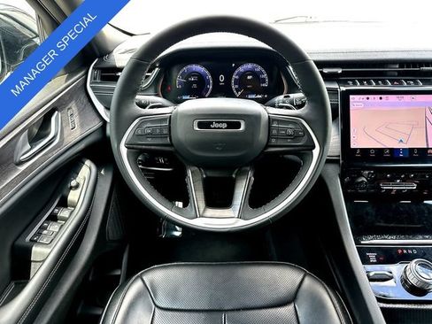 Used 2024 Jeep Grand Cherokee L Limited w/ Luxury Tech Group II AWD/4WD image 24