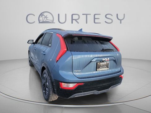 New 2026 Kia Niro Wind FWD image 2