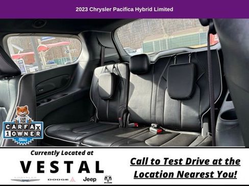 Used 2023 Chrysler Pacifica Limited w/ S Appearance Package FWD image 20