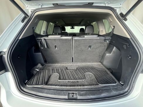 Certified 2021 Volkswagen Atlas SEL Premium image 30