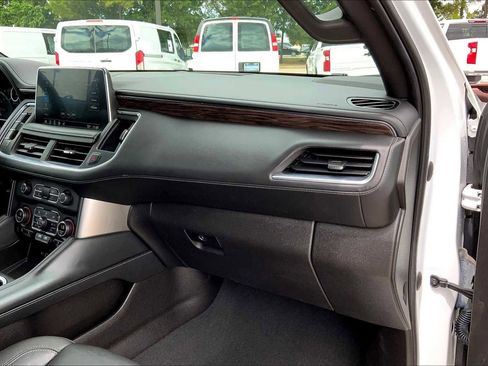 Used 2021 Chevrolet Tahoe LT image 33