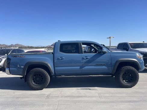Used 2019 Toyota Tacoma TRD Off-Road image 3