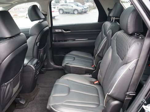 Certified 2023 Hyundai Palisade Limited w/ Cargo Package image 28