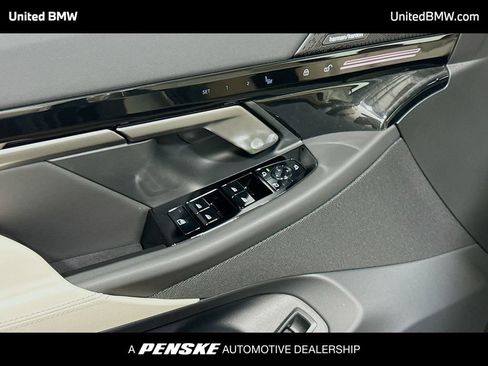 New 2026 BMW 530i w/ Premium Package RWD image 3