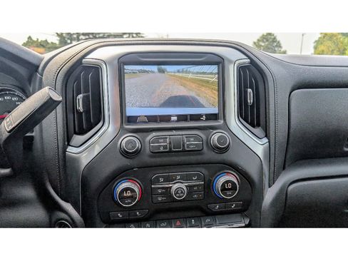 Used 2020 Chevrolet Silverado 1500 LT Trail Boss image 25
