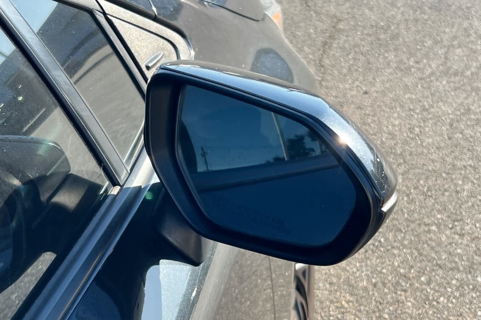 Used 2020 Toyota Corolla LE FWD image 19