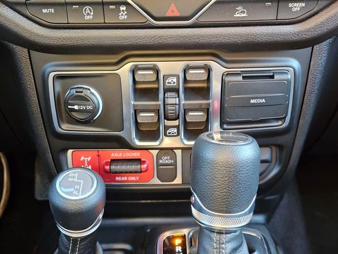 New 2026 Jeep Gladiator Willys image 14