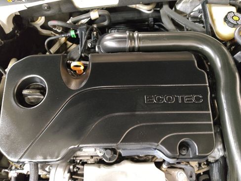 Used 2019 Chevrolet Malibu LS image 30