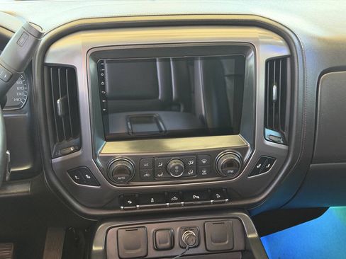 Used 2014 GMC Sierra 1500 SLT w/ All-Terrain Package AWD/4WD image 17