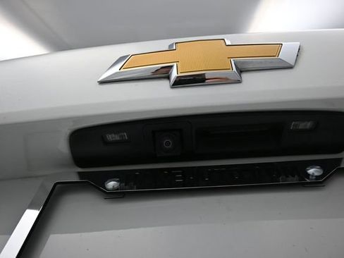 Used 2024 Chevrolet Trax LS w/ LS Convenience Package FWD image 27