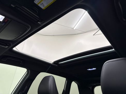 Certified 2025 Subaru Forester Sport image 21