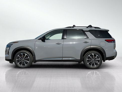 New 2026 Nissan Pathfinder Platinum AWD/4WD image 4