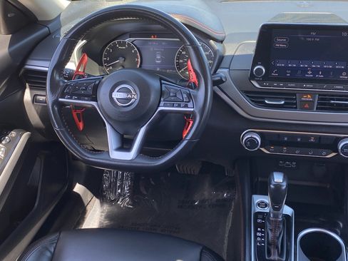 Used 2024 Nissan Altima 2.5 SR AWD/4WD image 12
