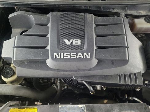 Used 2018 Nissan Titan PRO-4X image 30