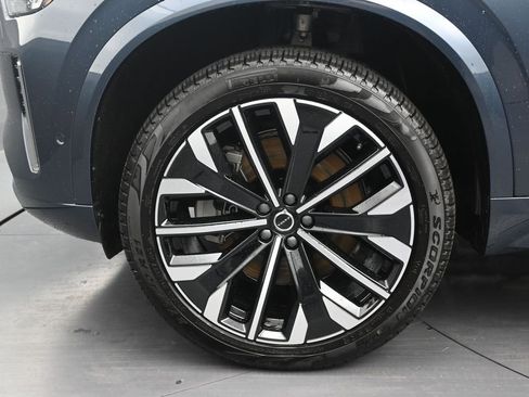 New 2026 Volvo XC90 T8 Ultra w/ Protection Package Premier AWD/4WD image 9