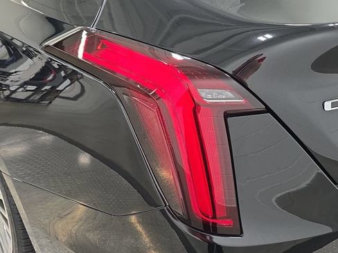 Used 2020 Cadillac CT4 Premium Luxury RWD image 32