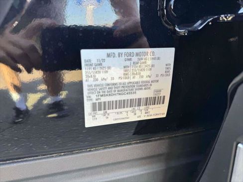 Used 2022 Ford Explorer XLT w/ Equipment Group 202A AWD/4WD image 13