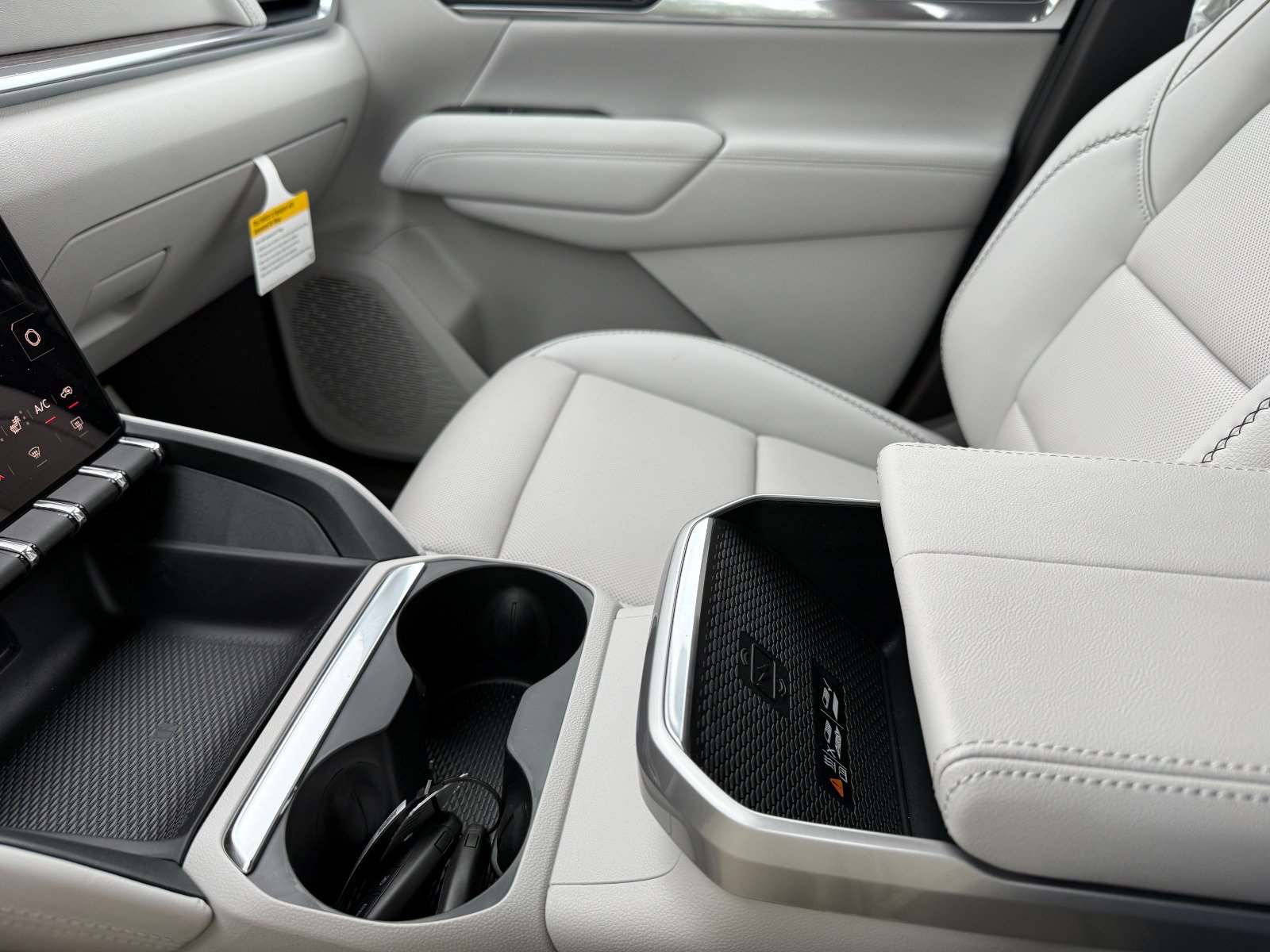 New 2027 GMC Terrain Denali AWD/4WD image 33