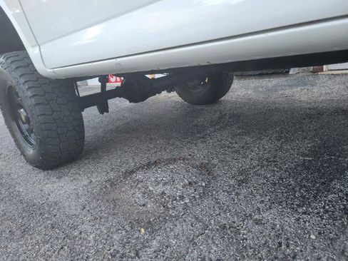 Used 2011 Chevrolet Express 1500 AWD image 53