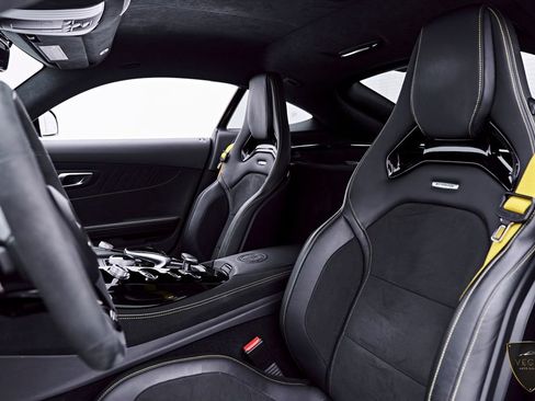 Used 2018 Mercedes-Benz AMG GT R image 55