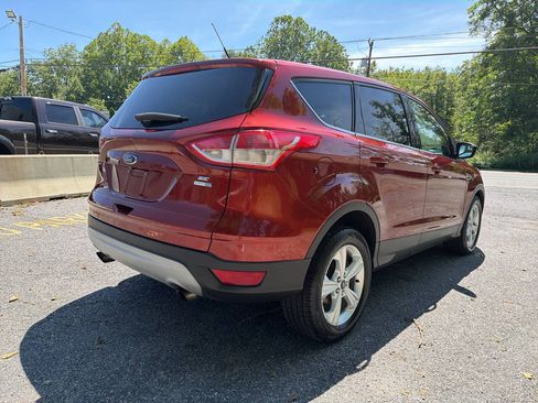 Used 2016 Ford Escape SE AWD/4WD image 12