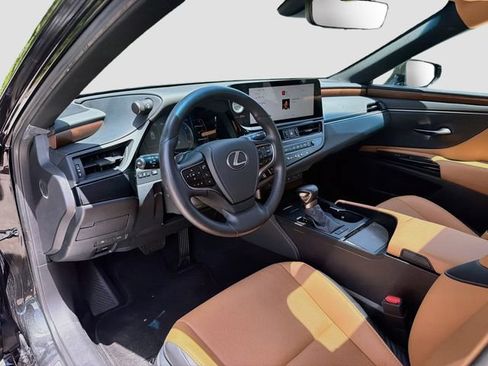 Used 2025 Lexus ES 350 w/ Premium Package FWD image 25