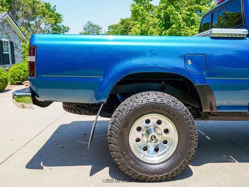 Used 1994 Toyota Pickup DX AWD/4WD image 10