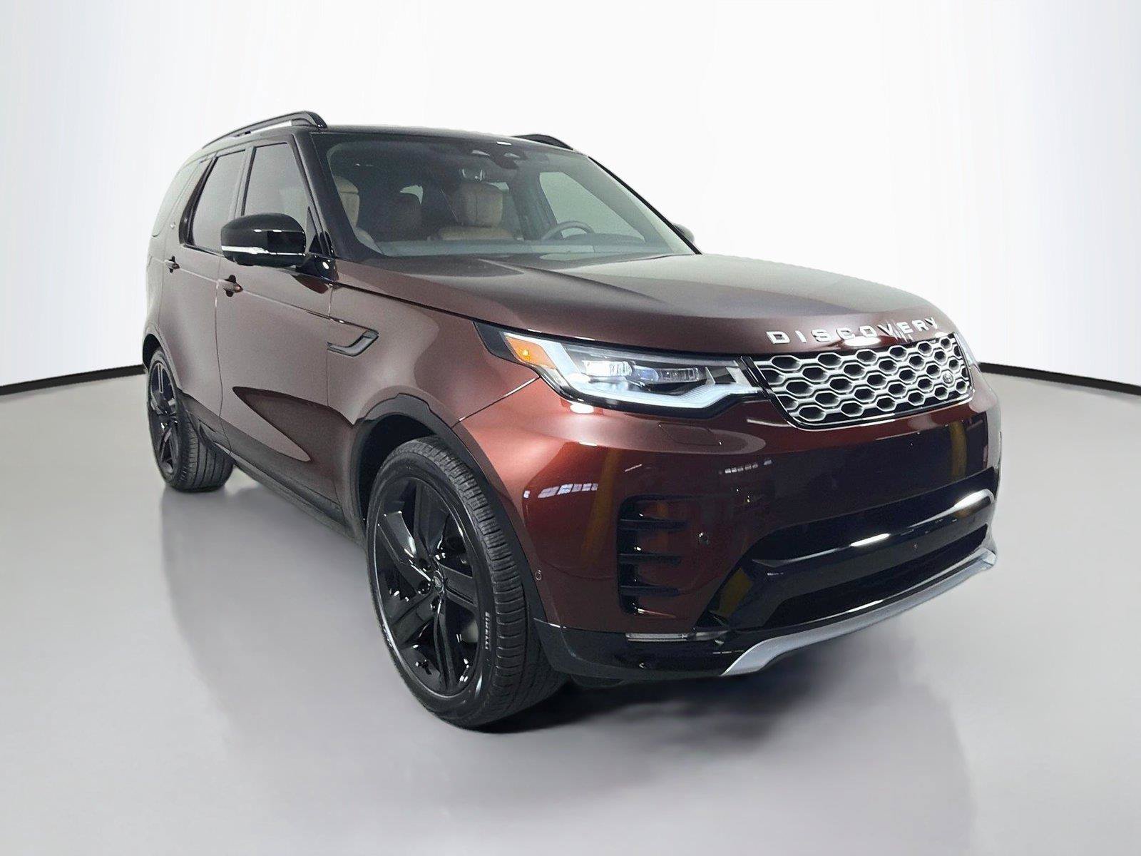 New 2026 Land Rover Discovery Limited Edition AWD/4WD image 3