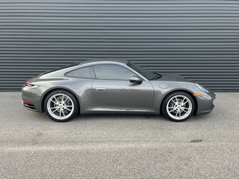 Certified 2024 Porsche 911 Carrera image 8