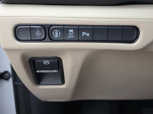 Used 2025 Acura MDX w/ Technology Package image 30