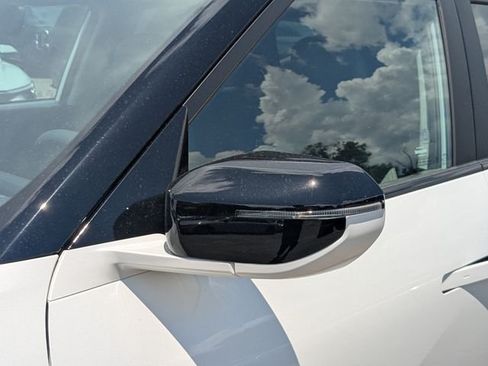 New 2027 Kia Seltos S FWD image 12