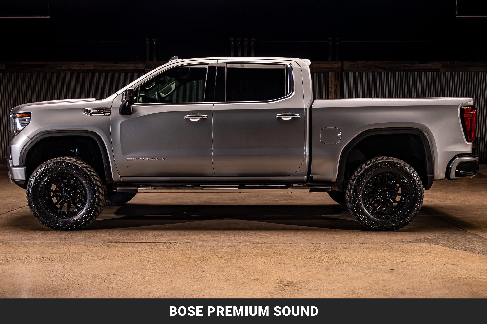 Used 2024 GMC Sierra 1500 Denali w/ Technology Package AWD/4WD image 6