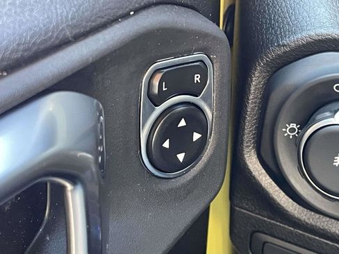 Used 2024 Jeep Wrangler Sport S w/ LED Headlamp & Fog Lamp Group image 15