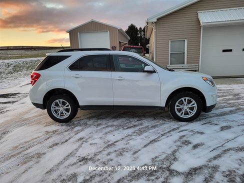 Used 2016 Chevrolet Equinox LT w/ Convenience Package image 4