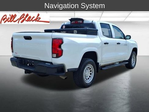 Used 2023 Chevrolet Colorado W/T AWD/4WD image 7