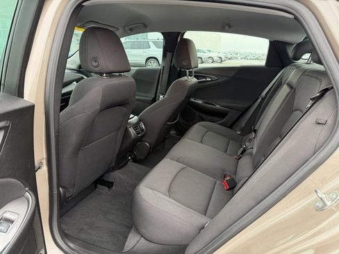 Used 2023 Chevrolet Malibu LT image 14