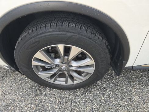 Used 2018 Nissan Murano SV FWD image 27
