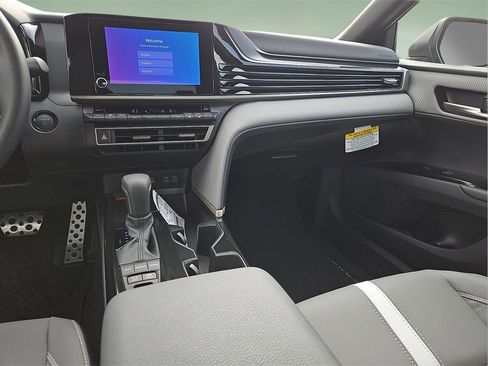 New 2026 Toyota Camry SE image 15