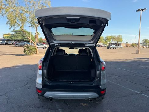 Used 2018 Ford Escape Titanium image 12