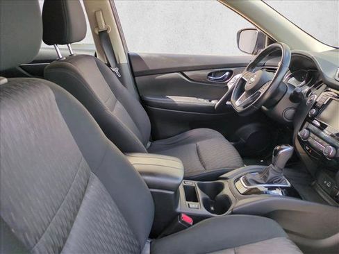 Used 2019 Nissan Rogue SV FWD image 20